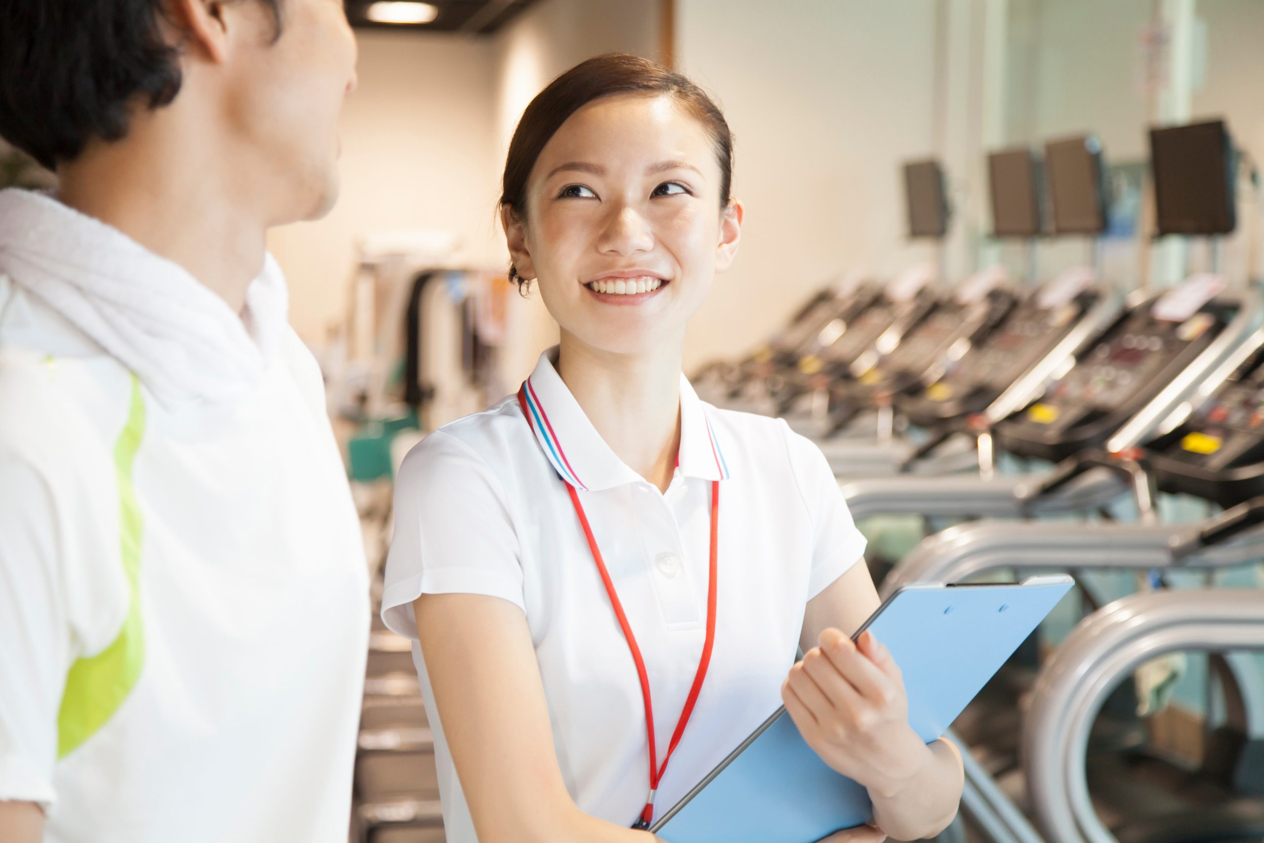 スポーツインストラクターに必要な資格は？気になる給料も紹介